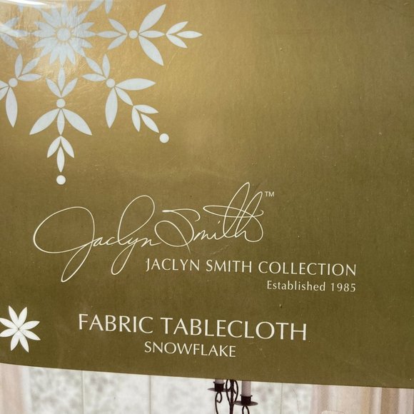 Snowflake Tablecloth Rectangle 60" x 120" Red White Jaclyn Smith Fabric - Picture 2 of 15
